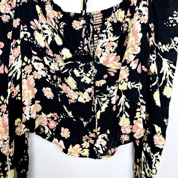Free People NWT Hilary Floral Print Puff Sleeves Cropped Top Black Combo Medium - Picture 6 of 12